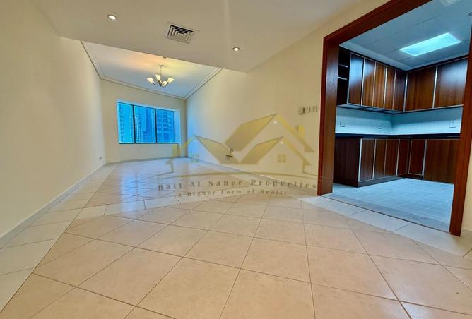 67848102 - Property Main Image