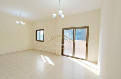 Apartment - 2 Bedrooms - 2 Bathrooms for rent in The Gardens Building 125 - The Gardens Buildings - The Gardens - Dubai Apartment - 2 Bedrooms - 2 Bathrooms for rent in The Gardens Building 125 - The Gardens Buildings - The Gardens - Dubai