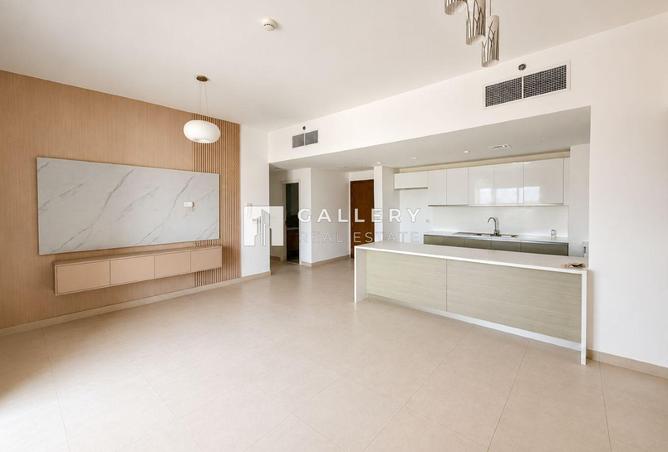 Upgraded | Low Floor | Spacious — 2