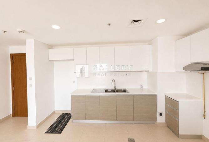 Upgraded | Low Floor | Spacious — 3