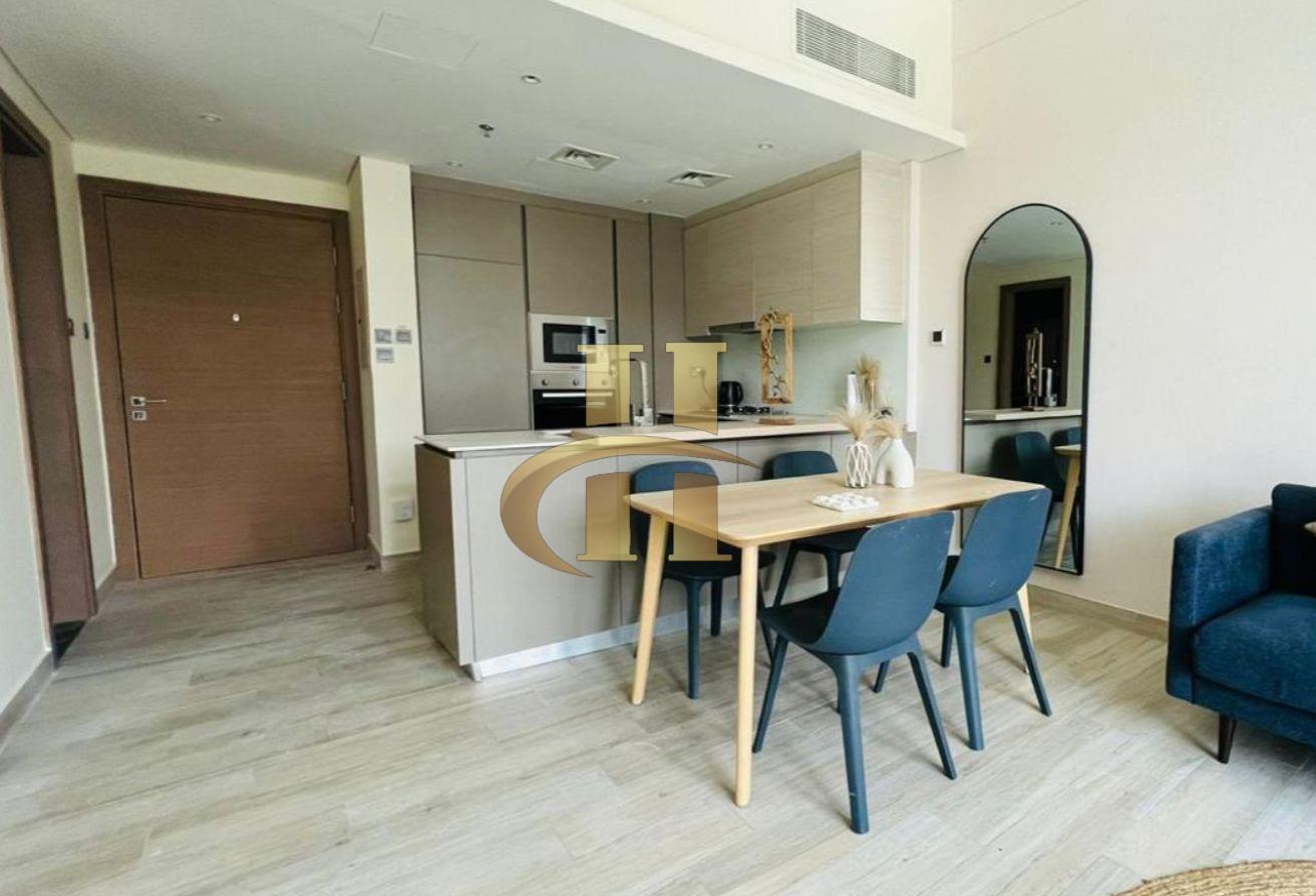 Fully Furnished | Pool View | Chiller Free photo 6