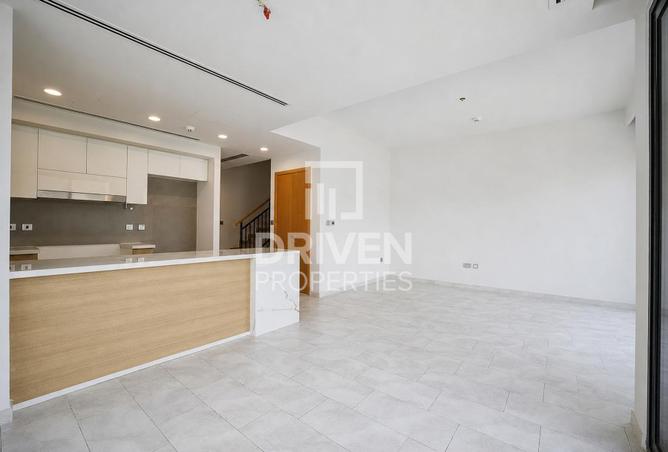 128808205 - Property Image 3