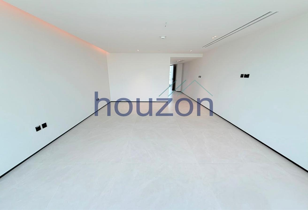 Upgraded Duplex 3BR+M/R Penthouse | Iconic Views photo 11