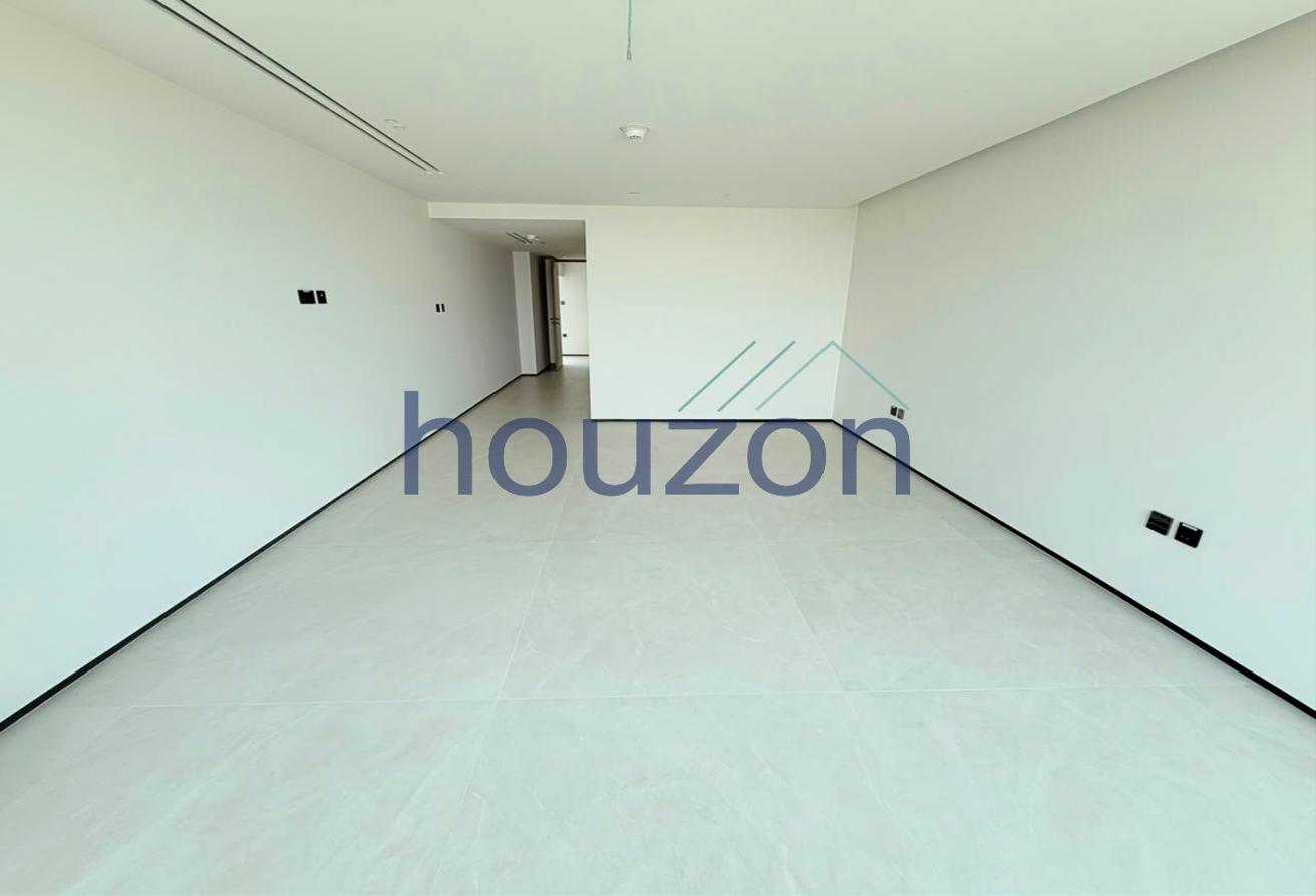 Upgraded Duplex 3BR+M/R Penthouse | Iconic Views photo 14