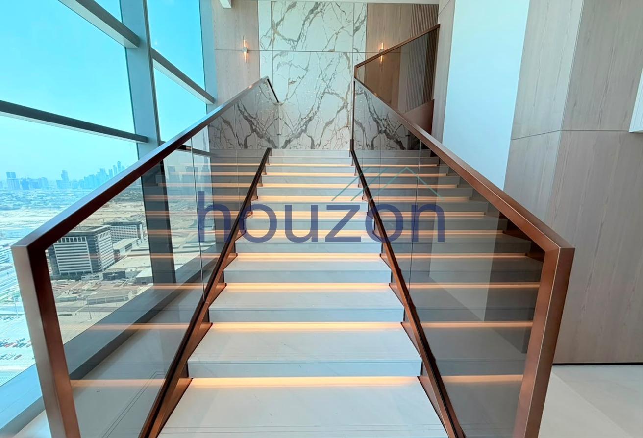 Upgraded Duplex 3BR+M/R Penthouse | Iconic Views photo 8