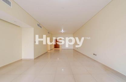 شقة - 3 - 4 للايجار في يونايتد سكوير - الخالدية - أبوظبي