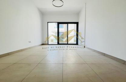 Apartment - 1 Bedroom - 2 Bathrooms for rent in Jumeirah Garden City - Al Satwa - Dubai