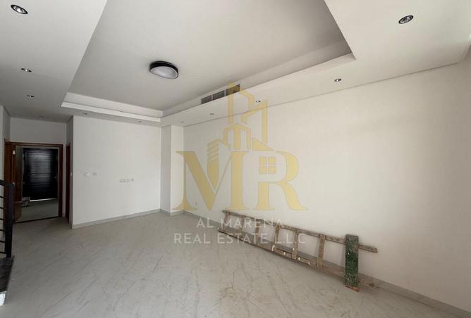 82391771 - Property Image 3