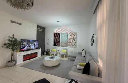 Apartment - 2 Bedrooms - 3 Bathrooms for sale in La Fontana - Arjan - Dubai