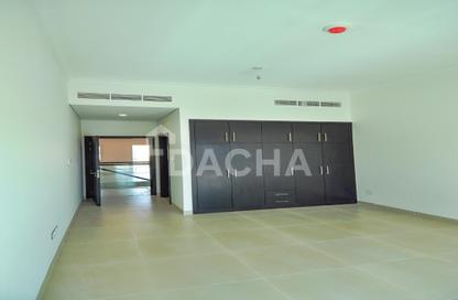 Villa - 4 Bedrooms - 5 Bathrooms for rent in Villa Lantana 2 - Villa Lantana - Dubai Science Park - Dubai
