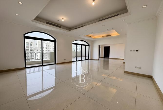 3-bed penthouse in Golden Mile 2 · Park view — photo 2