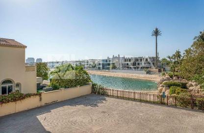 Villa - 3 Bedrooms - 3 Bathrooms for rent in Canal Cove Frond K - Canal Cove Villas - Palm Jumeirah - Dubai