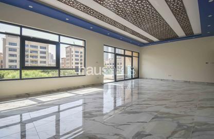 Apartment - 3 - 3 for sale in Al Nakheel 2 - Al Nakheel - Greens - Dubai