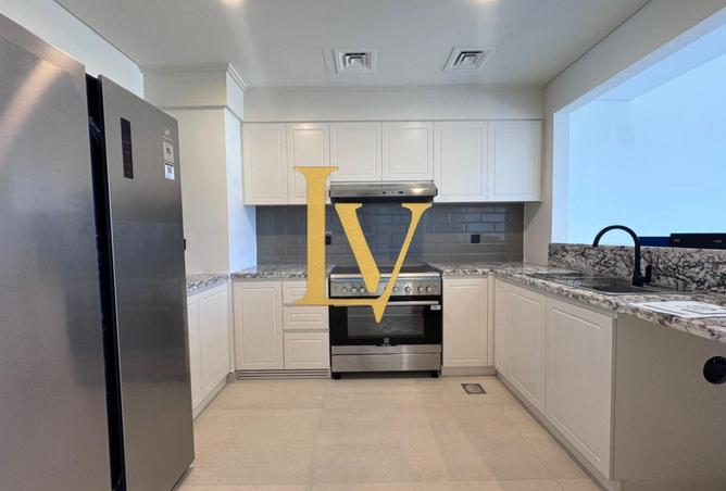 128815659 - Property Image 3