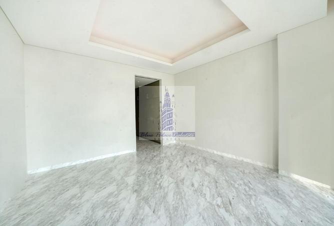 105953805 - Property Image 3