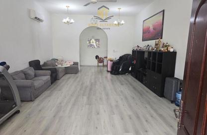 Villa - 4 Bedrooms - 5 Bathrooms for sale in Al Ghubaiba - Halwan - Sharjah