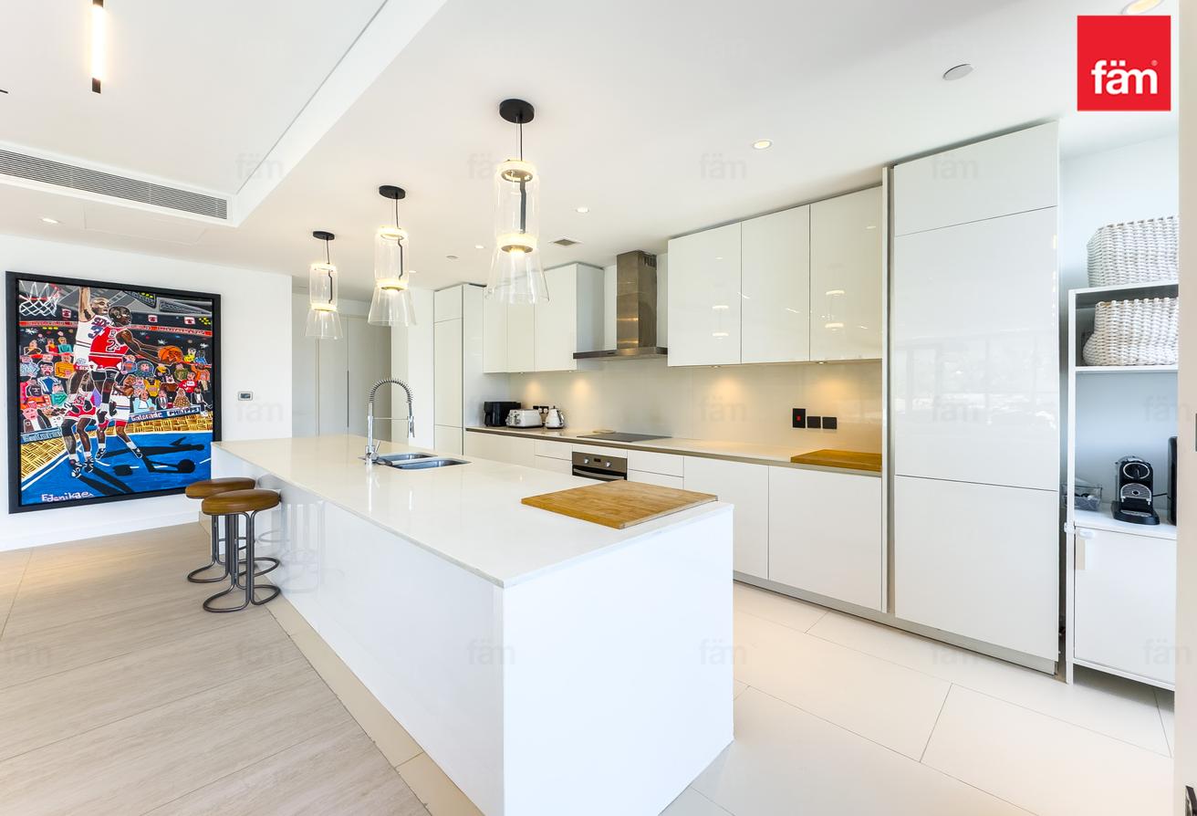 VACANT | SPACIOUS | HIGH FLOOR | EXCLUSIVE photo 9