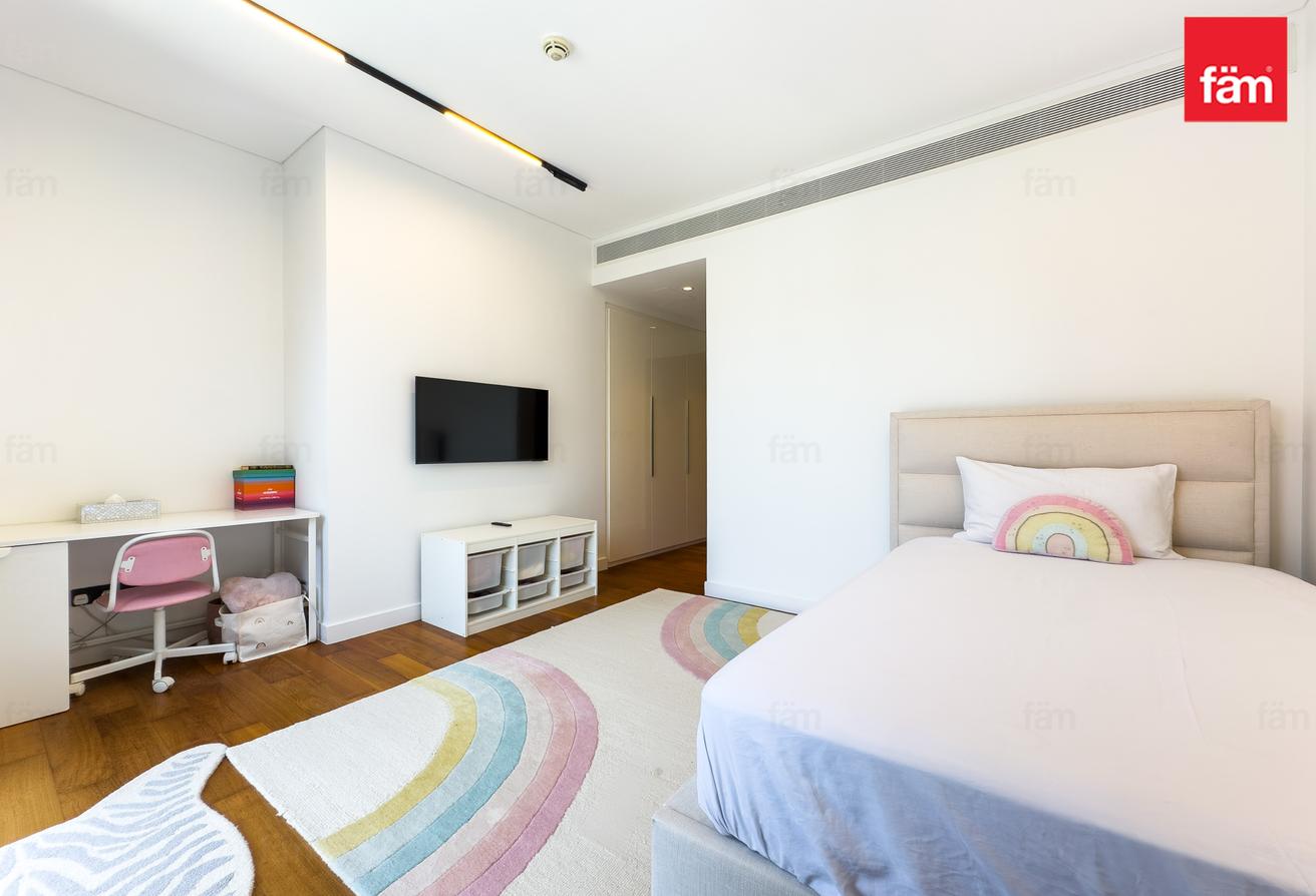 VACANT | SPACIOUS | HIGH FLOOR | EXCLUSIVE photo 13