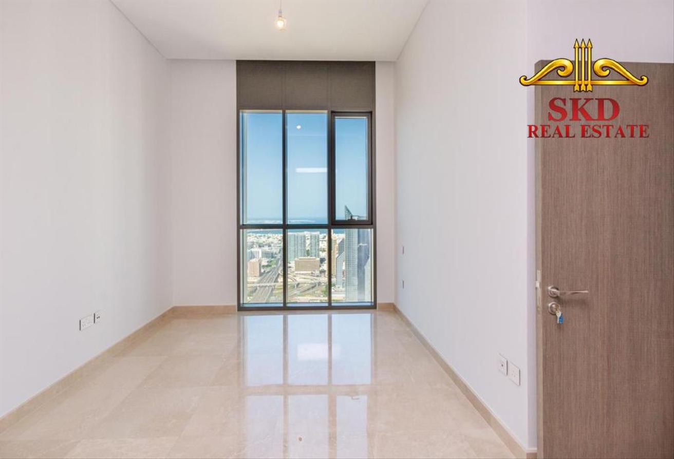 4BR Spacious Apartment |High Skyline View | Vacant photo 4