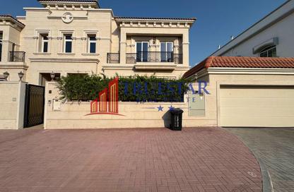 Villa - 5 - 5 for rent in Jumeirah 1 Villas - Jumeirah 1 - Jumeirah - Dubai