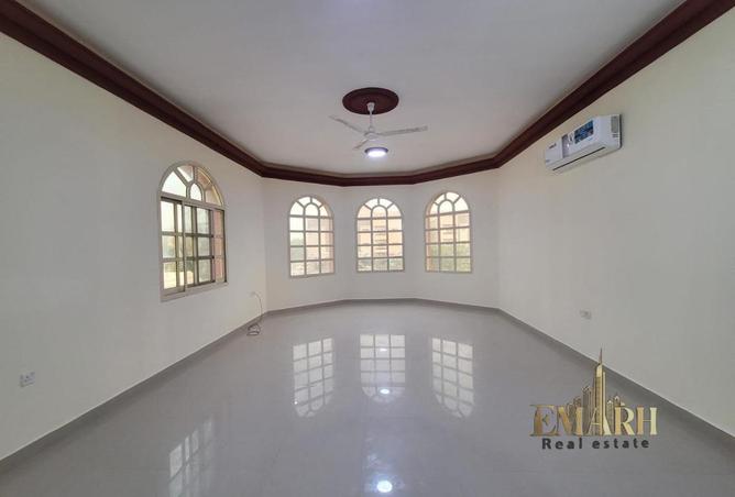 87052853 - Property Image 3