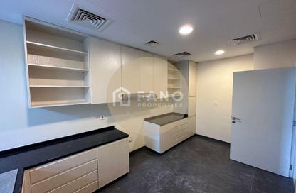 Villa - 3 Bedrooms - 4 Bathrooms for rent in Queens Meadow - Damac Hills - Dubai