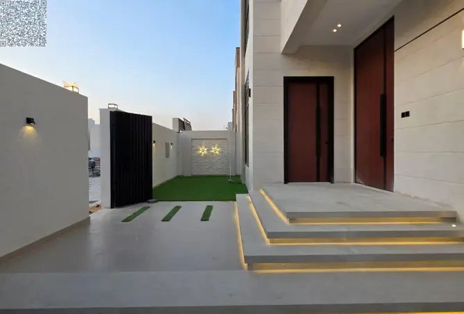 145966302 - Property Image 2
