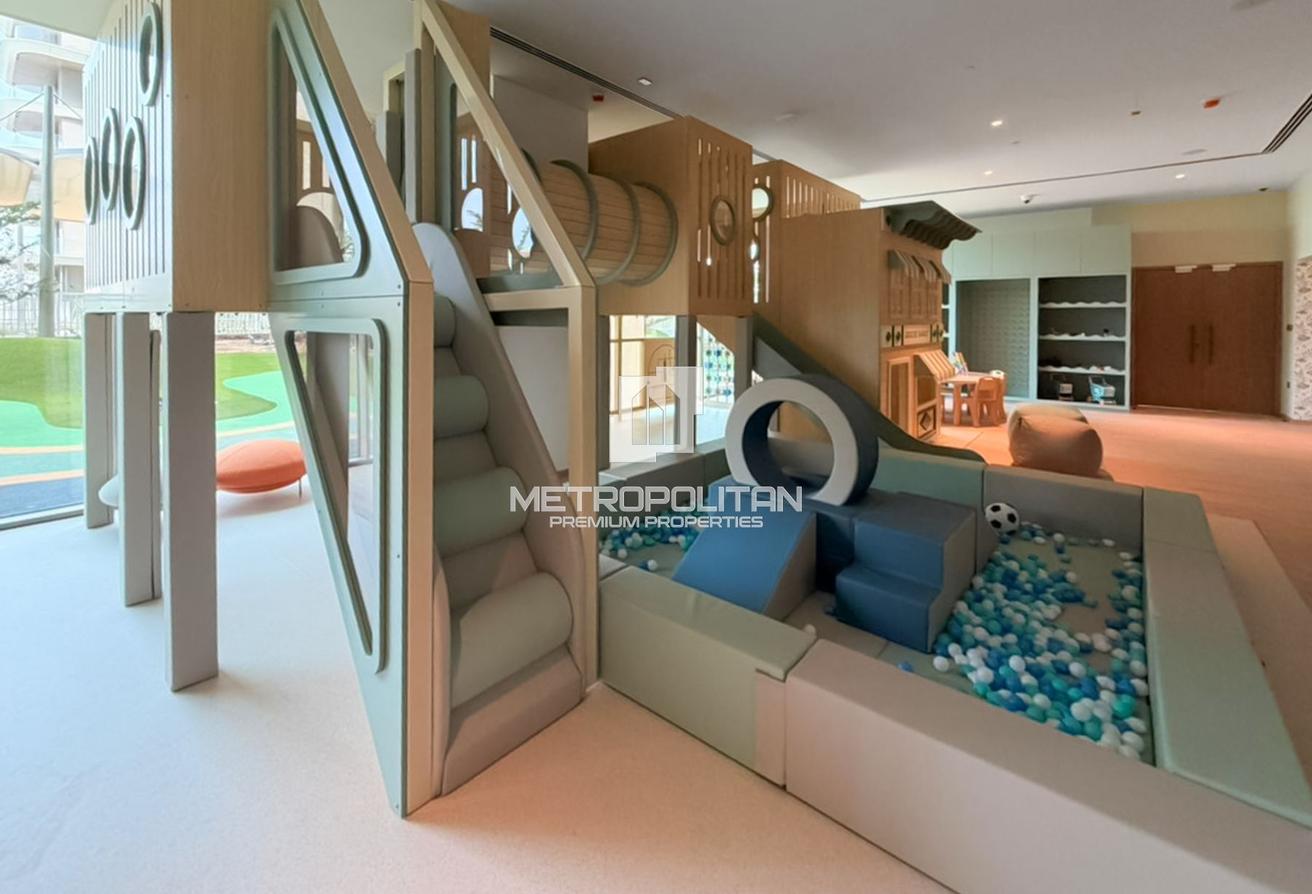 Corner Unit | Vacant | Full Sea View | Brand New photo 8