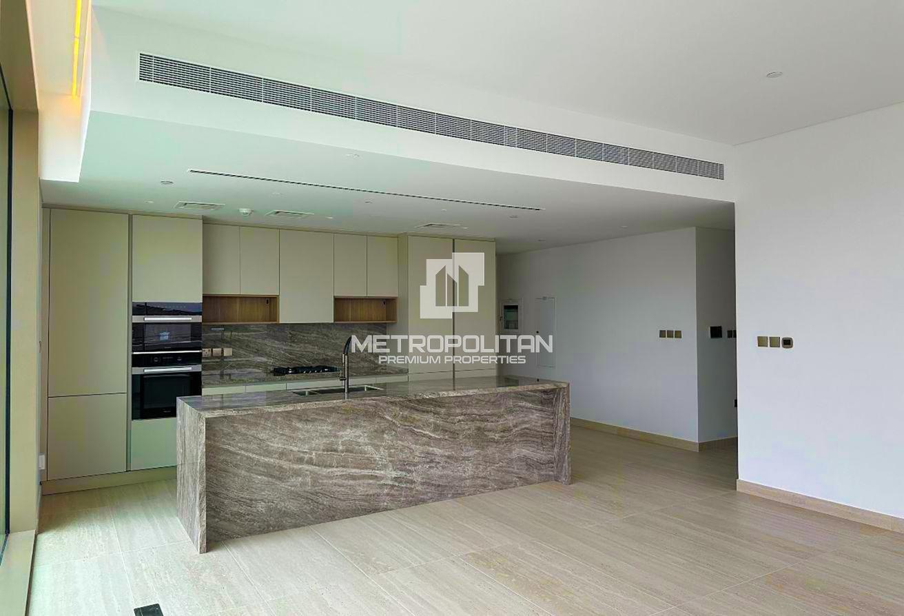 Corner Unit | Vacant | Full Sea View | Brand New photo 9