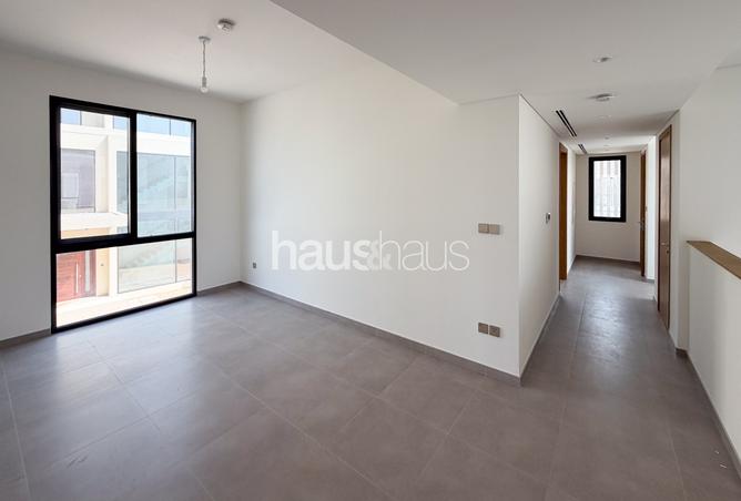 123388353 - Property Image 3