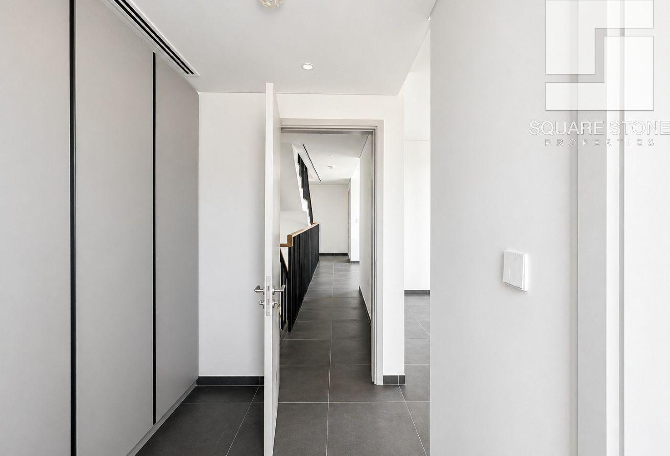 Brand New-5BR-Internal Road-Close to Amenities photo 12