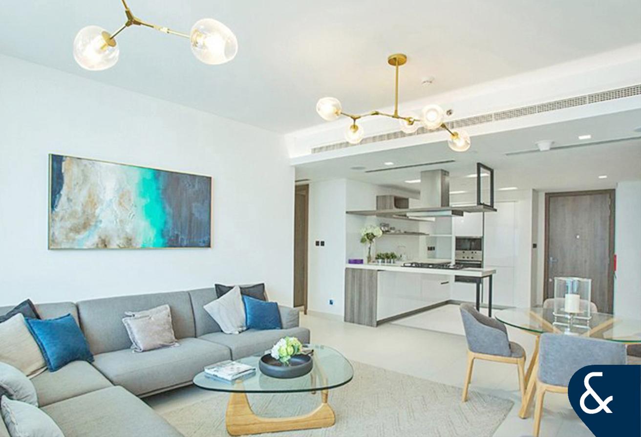 3 Beds Plus maids | Rooftop Pool | Balcony photo 15