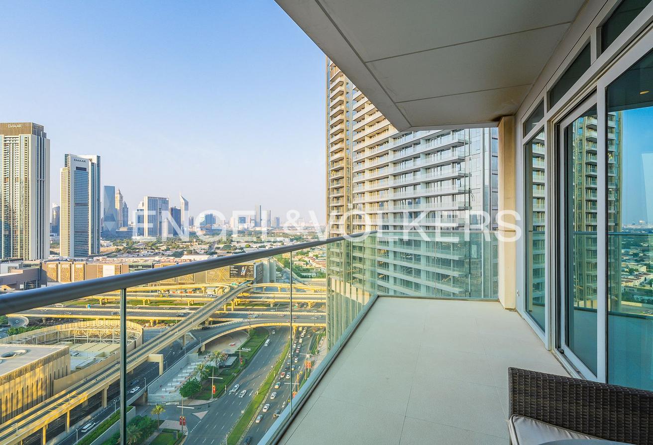 Burj Khalifa View | Luxurious | Dubai Mall Access photo 15