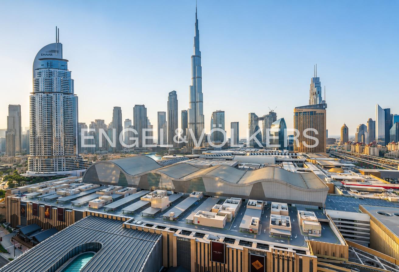 Burj Khalifa View | Luxurious | Dubai Mall Access photo 3