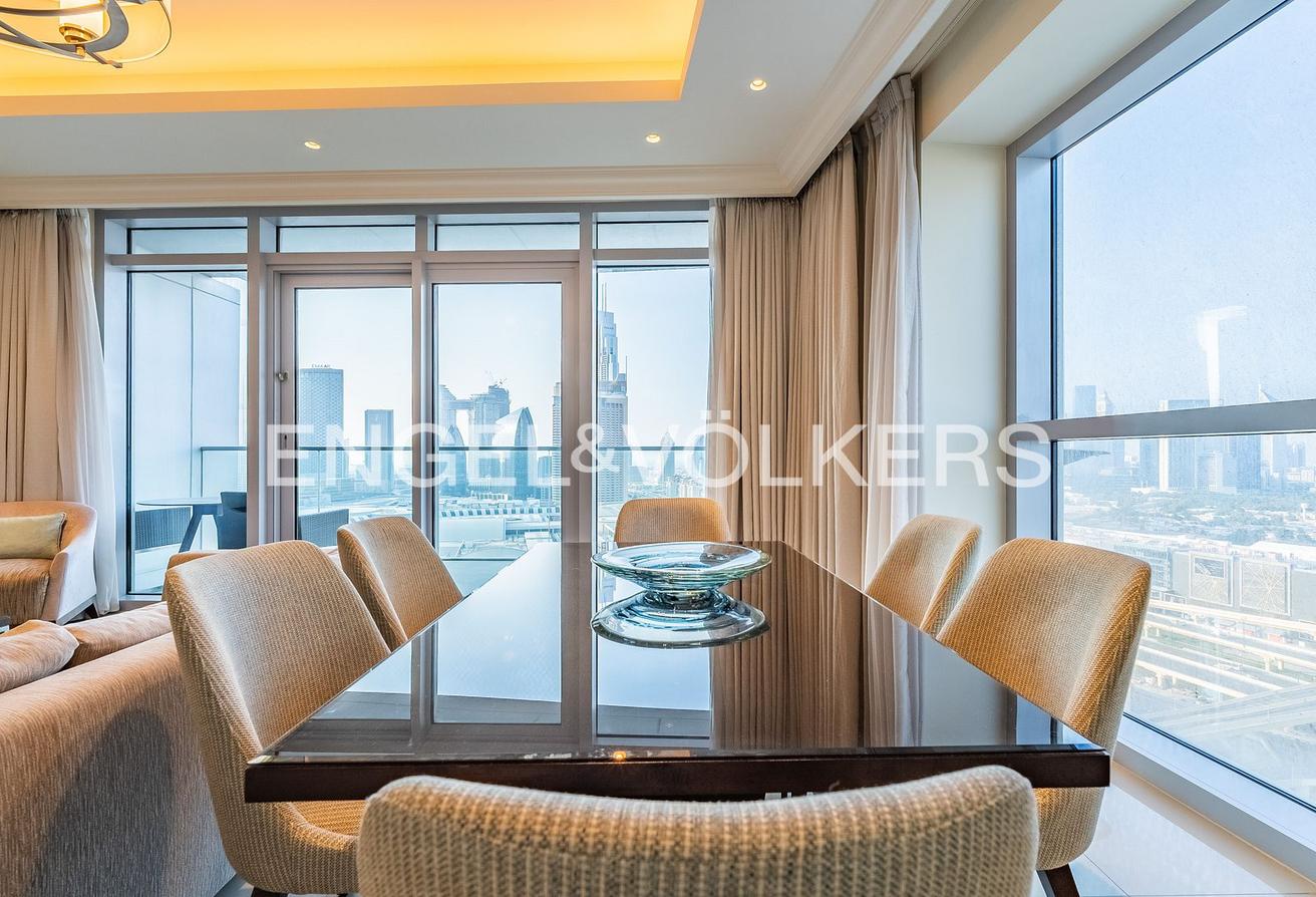 Burj Khalifa View | Luxurious | Dubai Mall Access photo 6