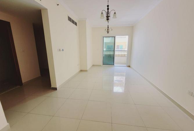 76975937 - Property Main Image