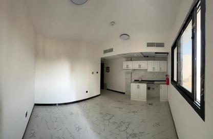 Apartment - Studio - 1 Bathroom for rent in Muweileh Community - Muwaileh Commercial - Sharjah