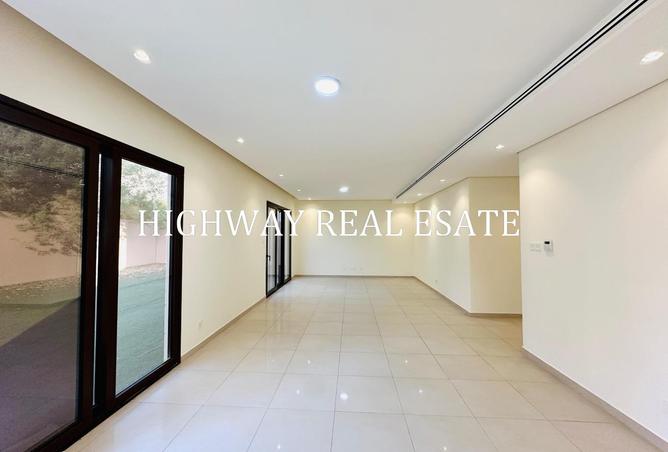 124293425 - Property Image 3