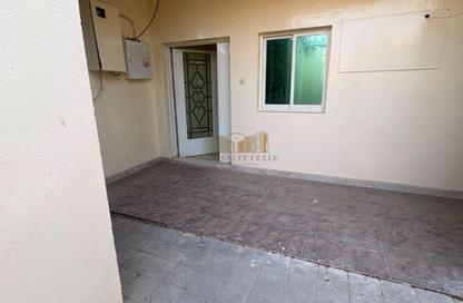 Villa - 5 - 4 for rent in Downtown Fujairah - Fujairah