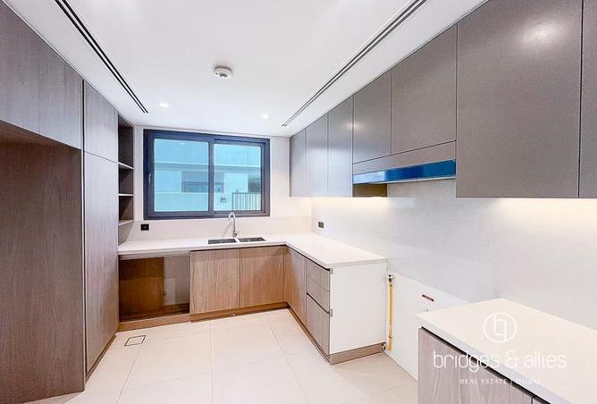 54384527 - Property Image 3