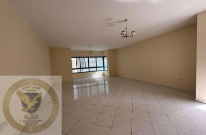 Staff Accommodation - Studio - 3 Bathrooms for rent in Ameer Bu Khamseen Tower - Al Majaz 3 - Al Majaz - Sharjah