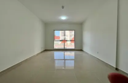 Apartment - Studio - 1 Bathroom for rent in Royal JVC Building - District 10 - Jumeirah Village Circle - Dubai