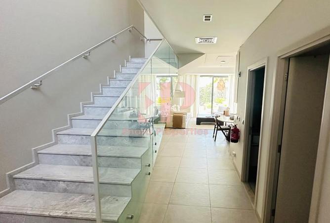 98702243 - Property Image 2