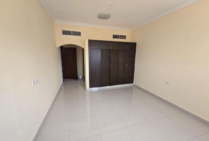 72320211 - Property Image 3