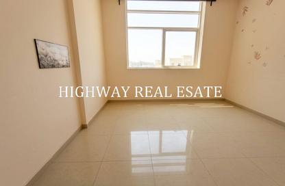 Apartment - 1 Bedroom - 2 Bathrooms for rent in Muwaileh 29 Building - Muwaileh - Sharjah