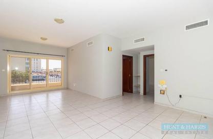 Apartment - 1 Bedroom - 2 Bathrooms for rent in Golf Apartments - Al Hamra Village - Ras Al Khaimah