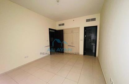 Apartment - 2 - 2 for rent in Riviera Residence - International City - Dubai