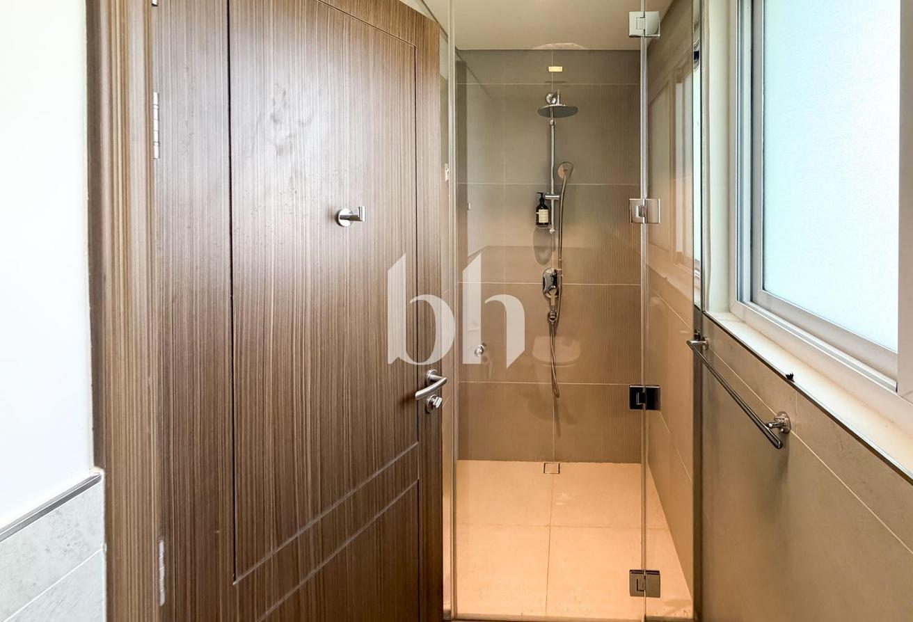 Single Row | Water View | Maids Room photo 25