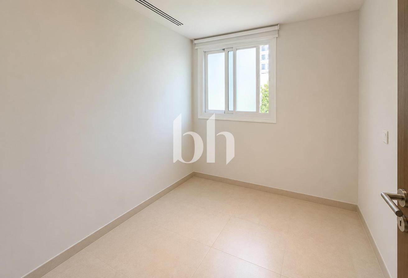 Single Row | Water View | Maids Room photo 23