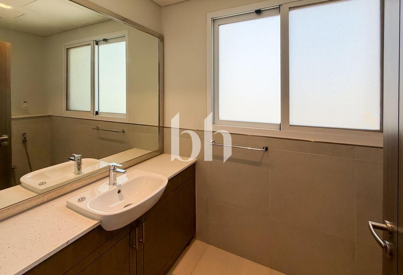 Single Row | Water View | Maids Room photo 30